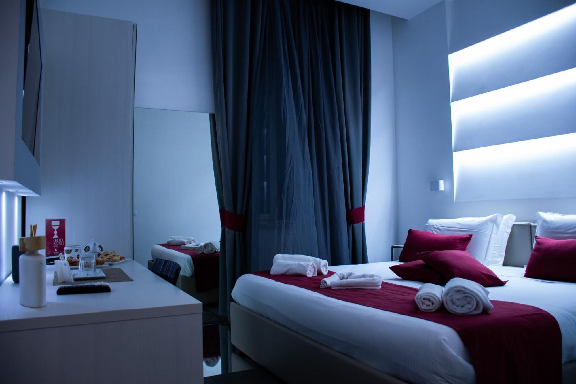 Megaris Luxury Suite Rooms Napoli Bagian luar foto